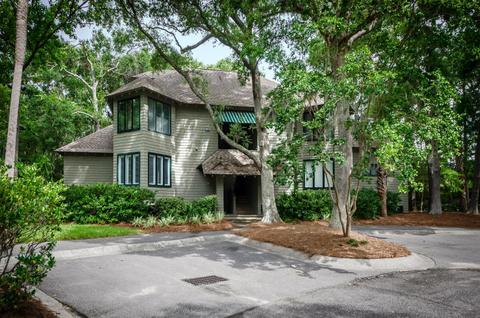 4775 Tennis Club Ln