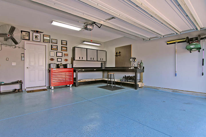 201 Oglethorpe Cir