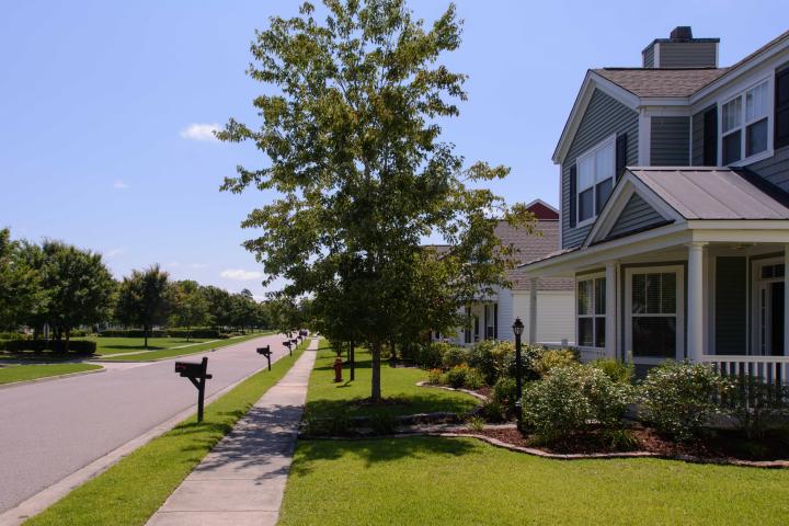 125 Red Leaf Blvd