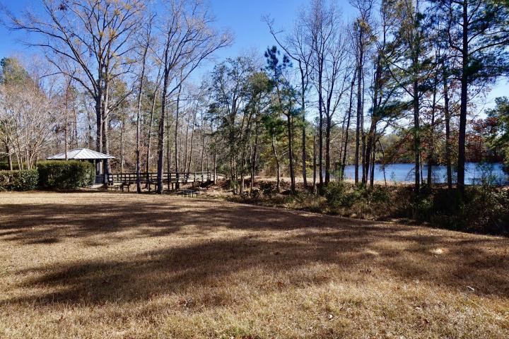 120 Worthington Dr