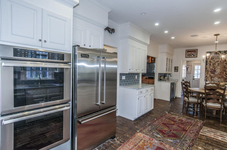 789 Creekside Dr