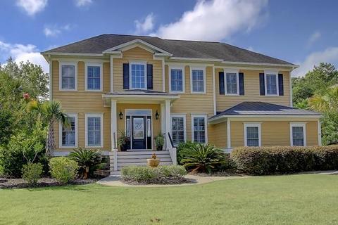2713 Fountainhead Way