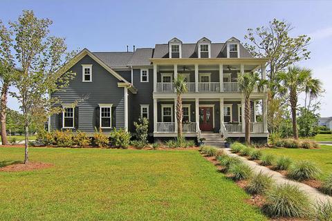 2713 Fountainhead Way