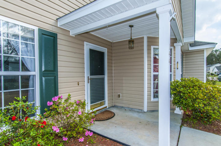 446 Longleaf Dr