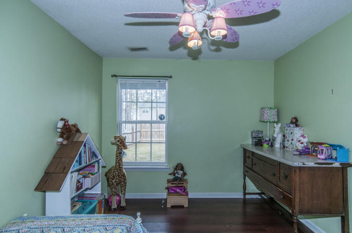 446 Longleaf Dr