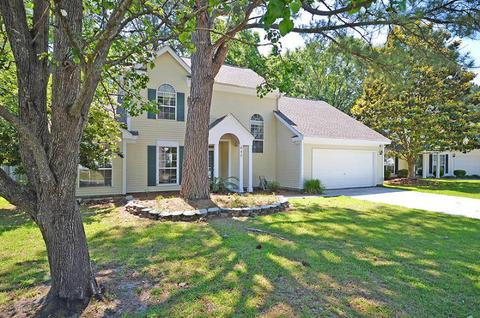 102 Quendon Ct