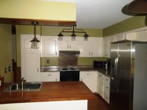 414 Chessington Cir