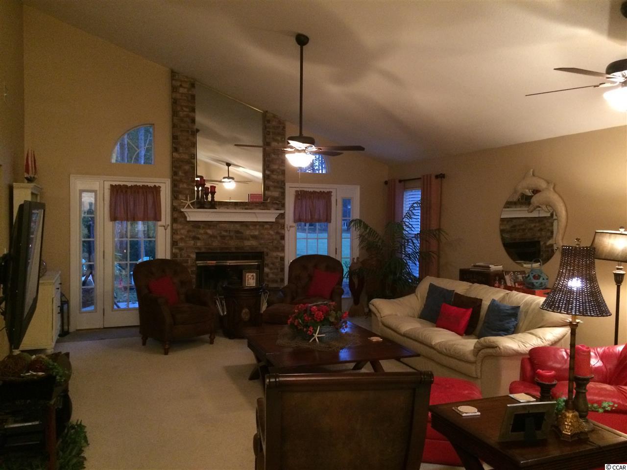 822 Knoll Dr