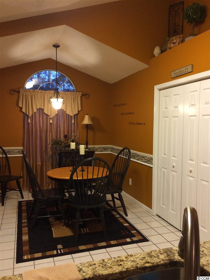 822 Knoll Dr