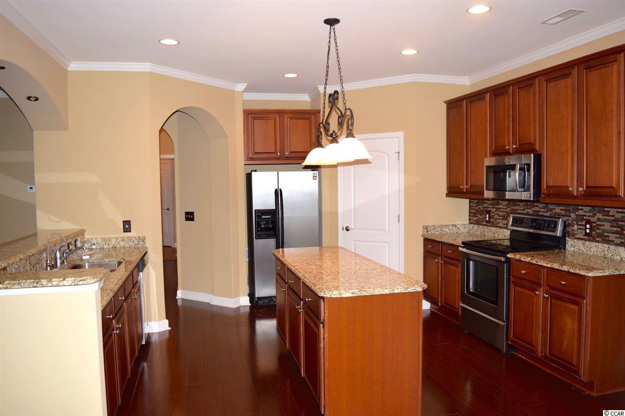 550 Ramblewood Cir