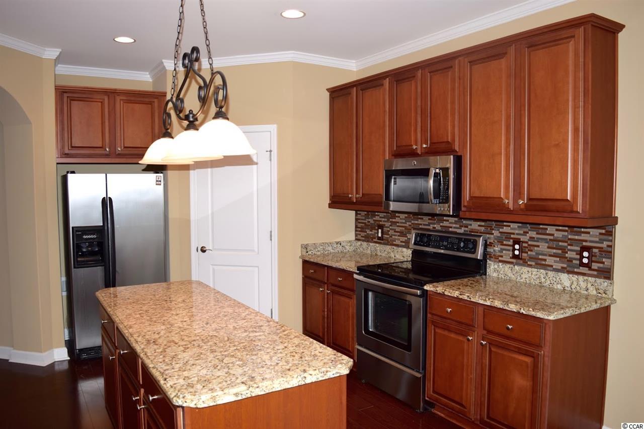 550 Ramblewood Cir