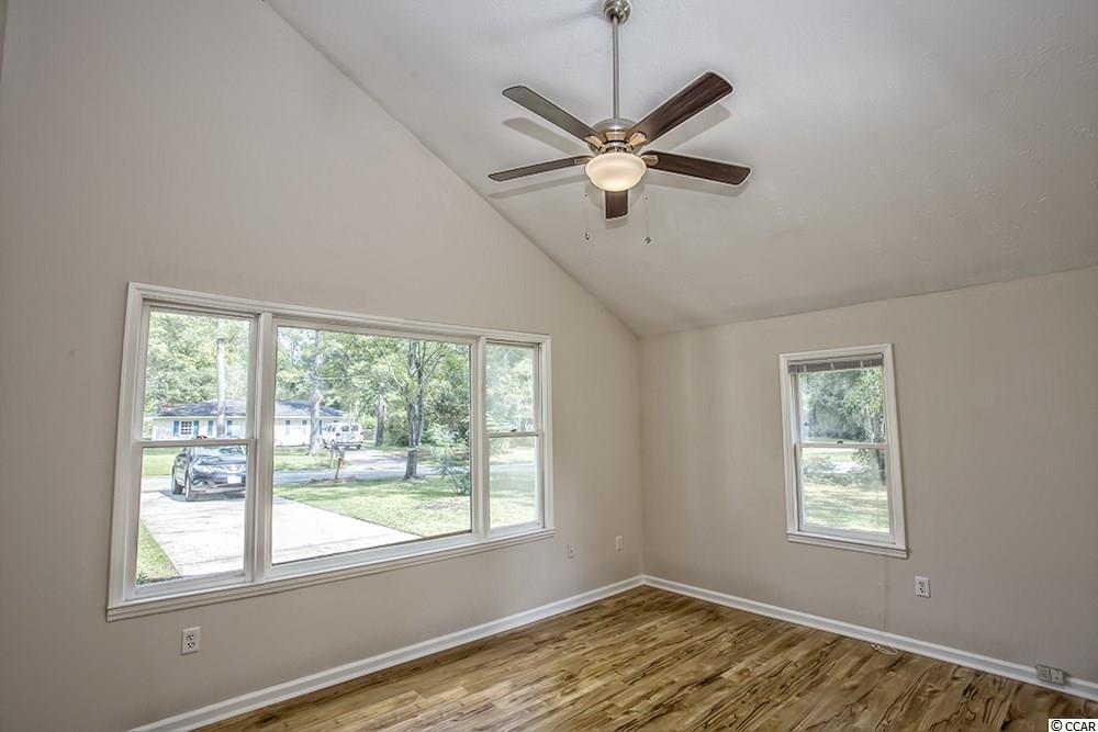 903 Veneda Ct
