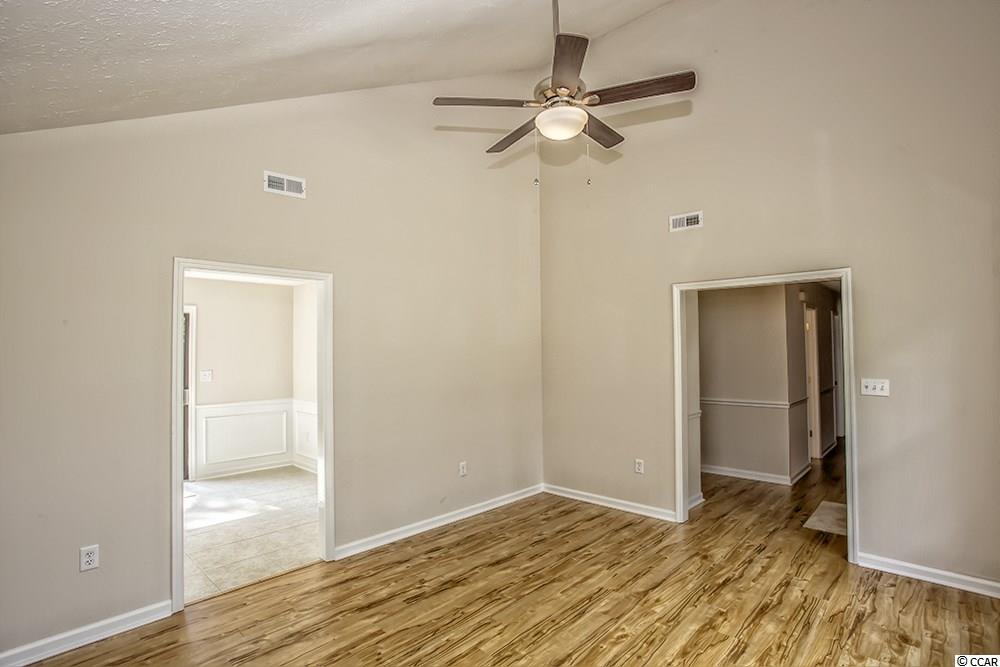 903 Veneda Ct
