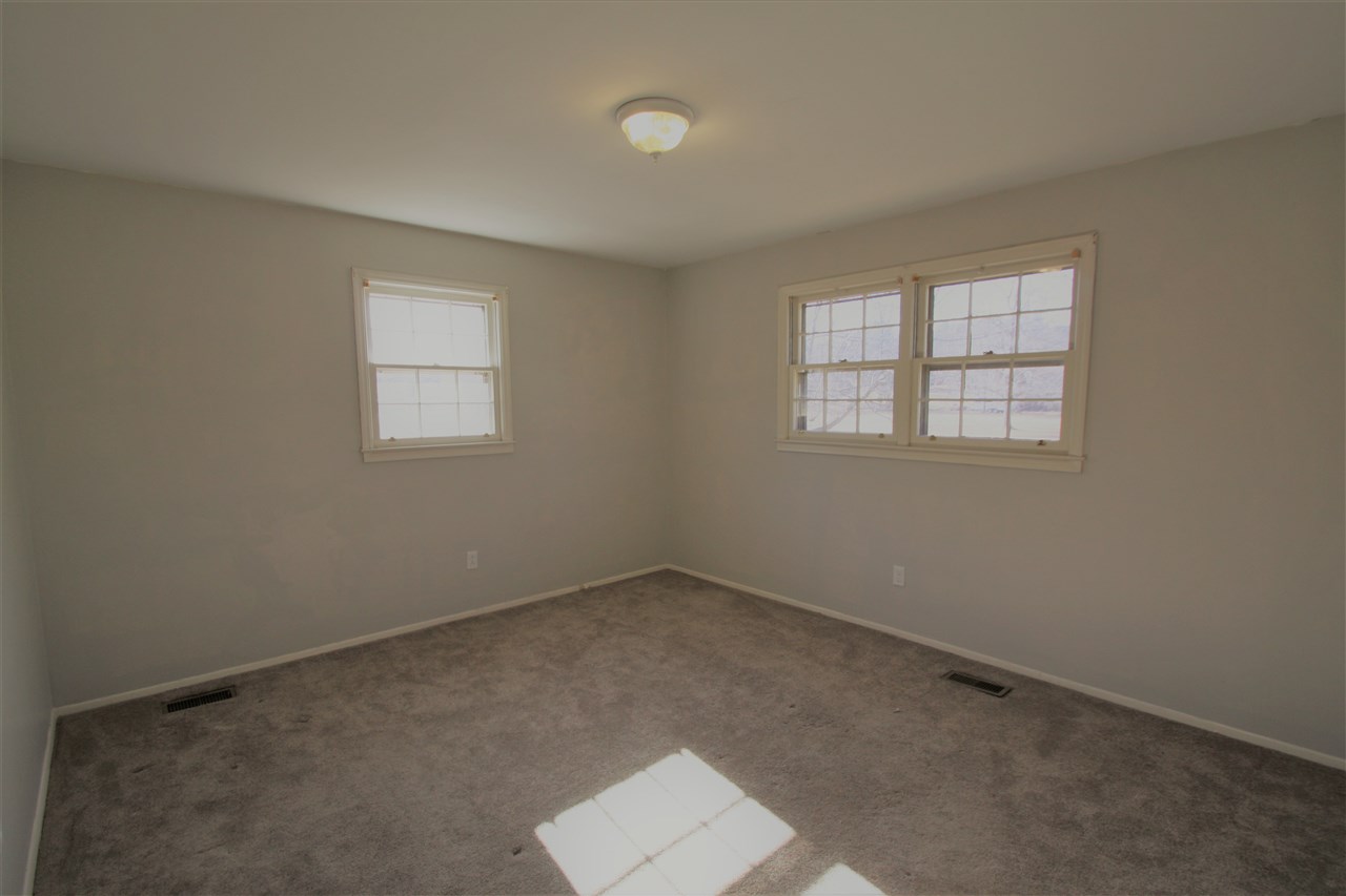 110 Harris Dr