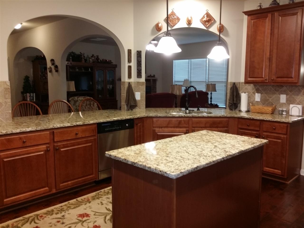 108 Harbrooke Cir