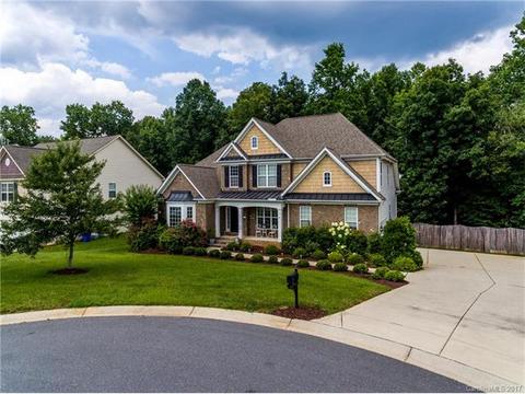10047 Highland Creek Cir