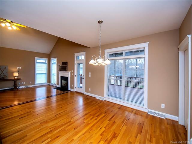 1148 Hunters Run Dr #11