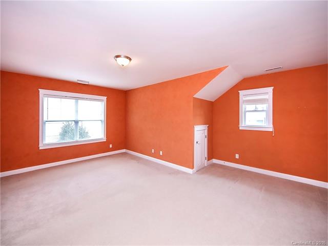 1148 Hunters Run Dr #11