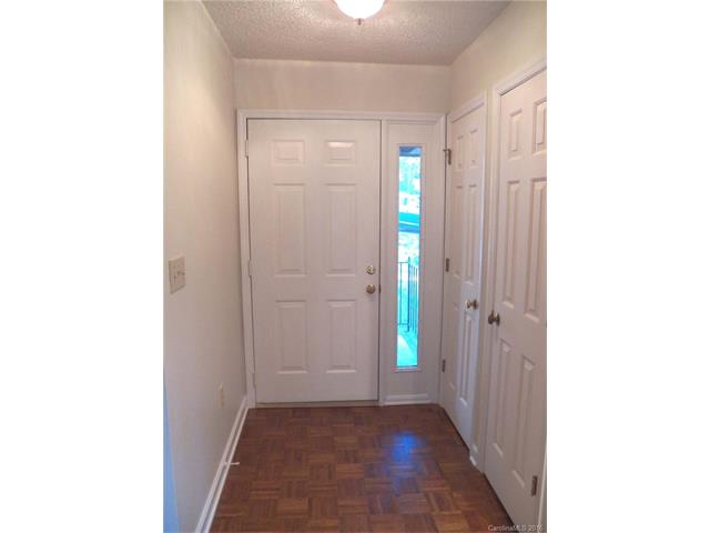 992 Cranberry Cir #54