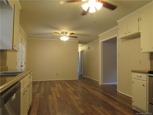 2438 Meadow Plaza Dr