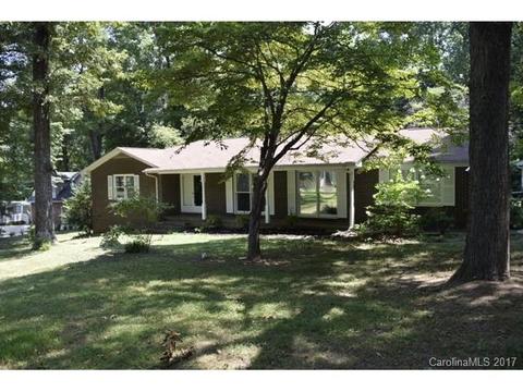 2840 Forest Hills Cir