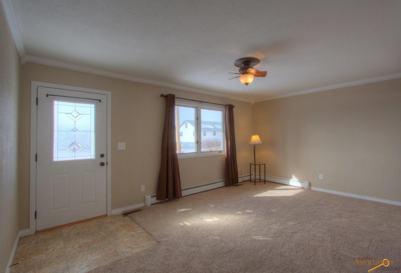 245 Trenton Ln