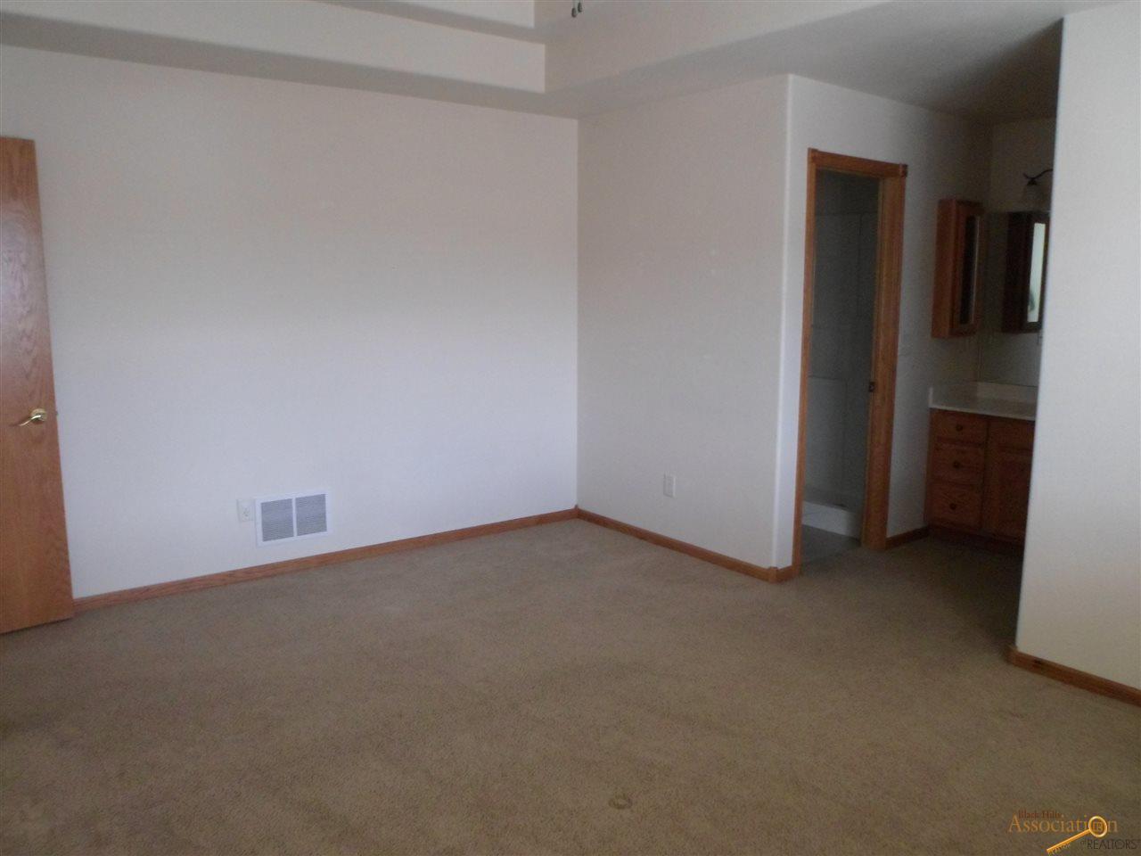 622 W Country Rd