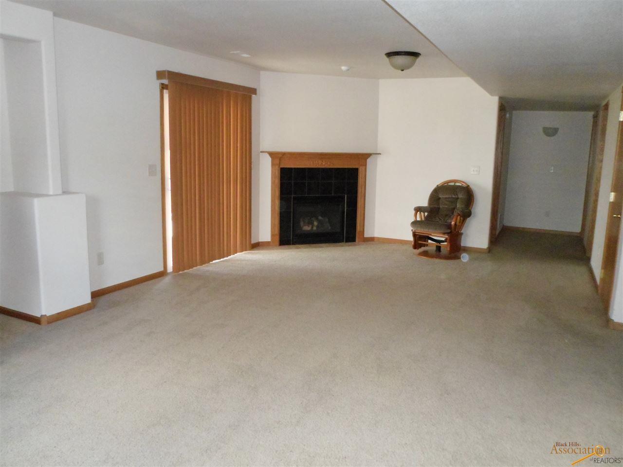 622 W Country Rd