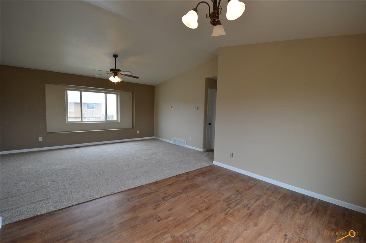 4703 Ambrose Dr, Rapid City SD 57701