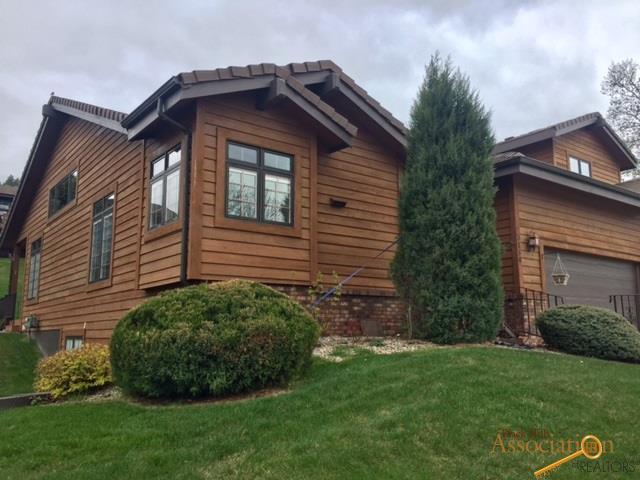 3909 Parkridge Dr