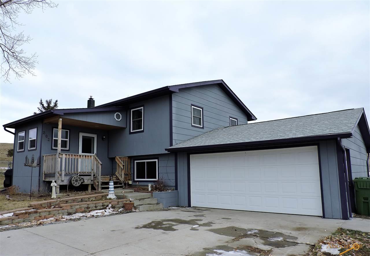 202 Chickadee Ct