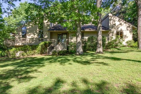 5749 Cloverhill Dr
