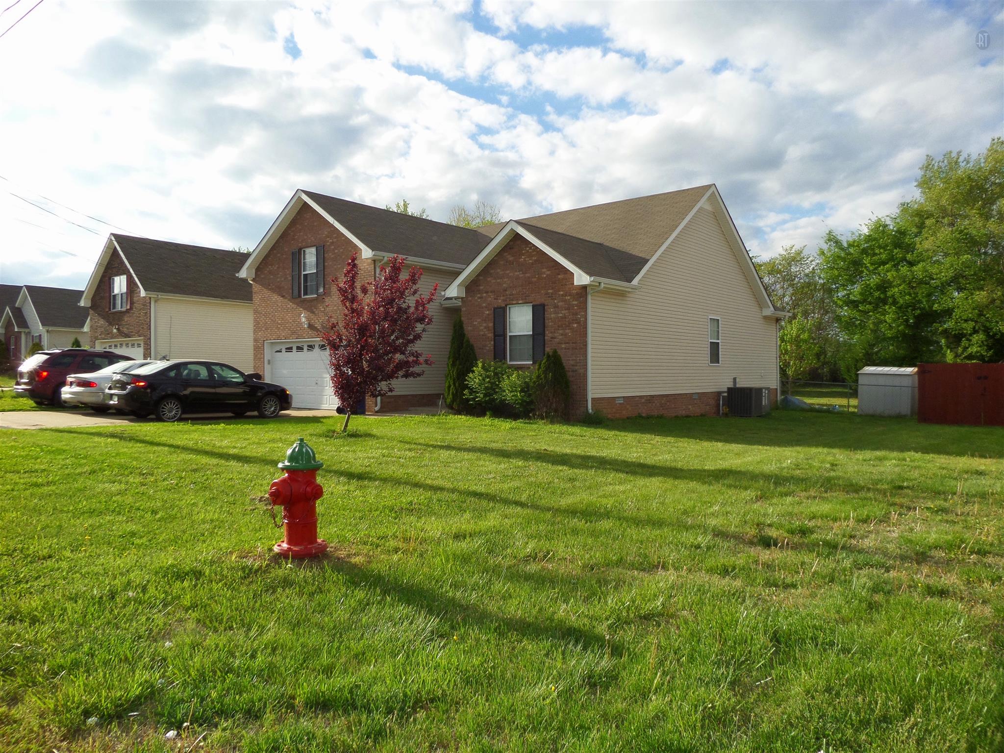 For Sale: 3497 Sandpiper Dr Clarksville, TN 37042