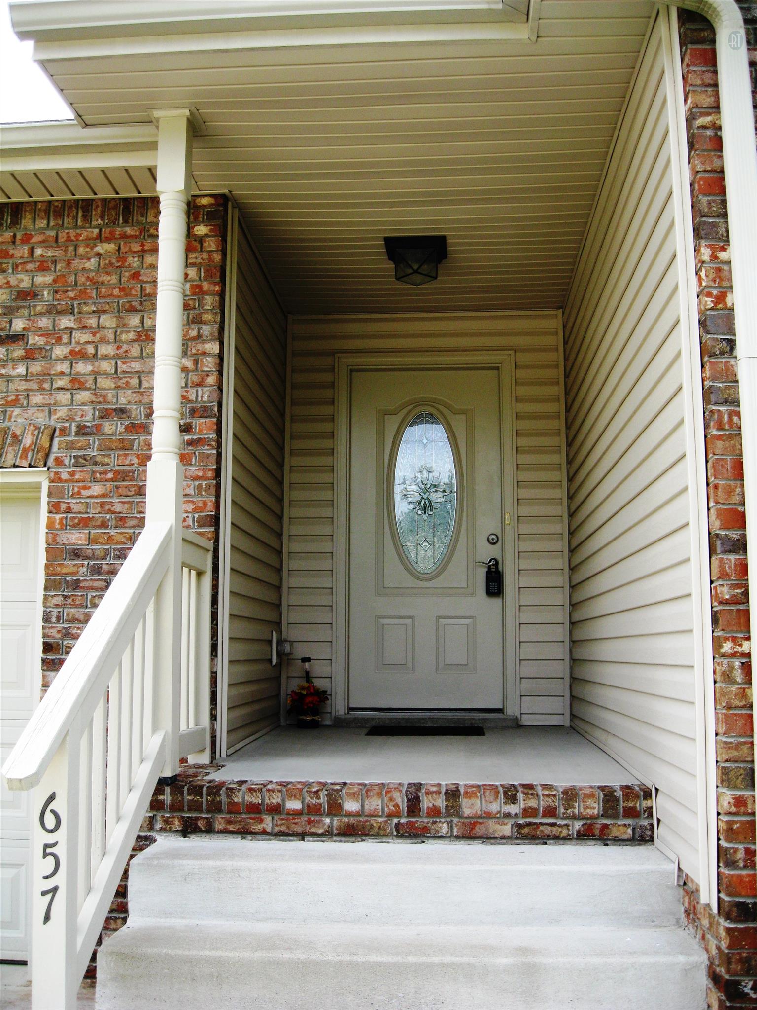 For Sale: 657 Deer Ridge Dr Clarksville, TN 37042