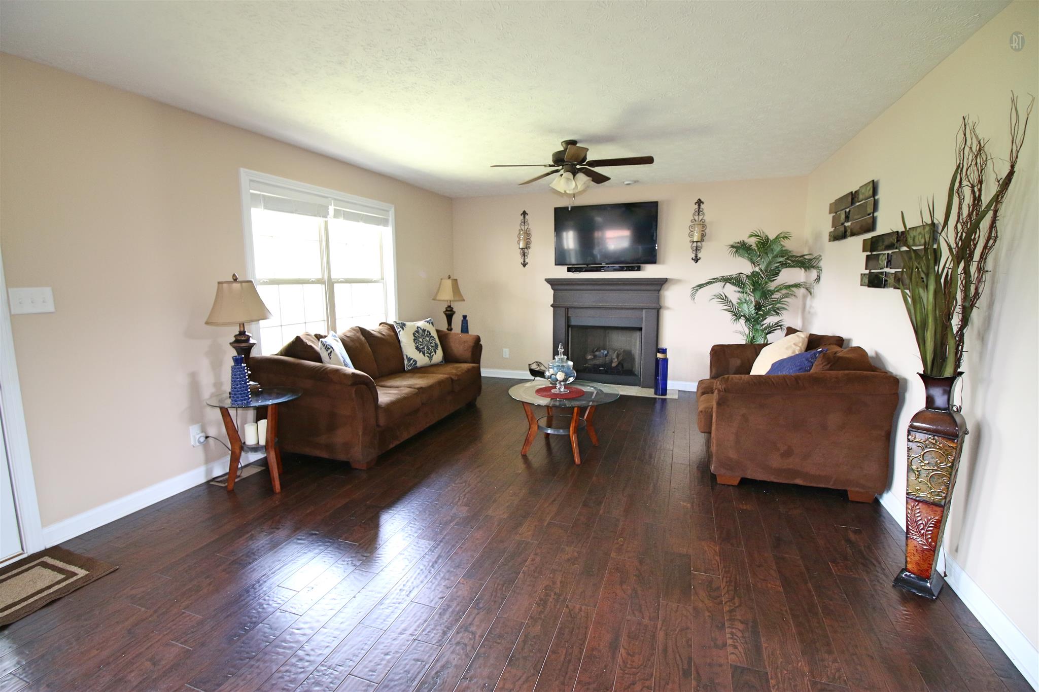 For Sale: 1509 Bonnie Blue Ave Clarksville, TN 37042
