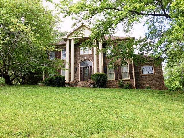 2704 Wakefield Dr, Clarksville TN 37043