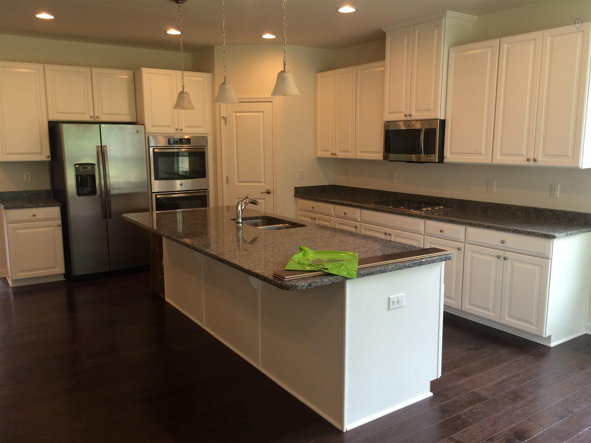 For Sale: 5001 Rockport Ave Franklin, TN 37064