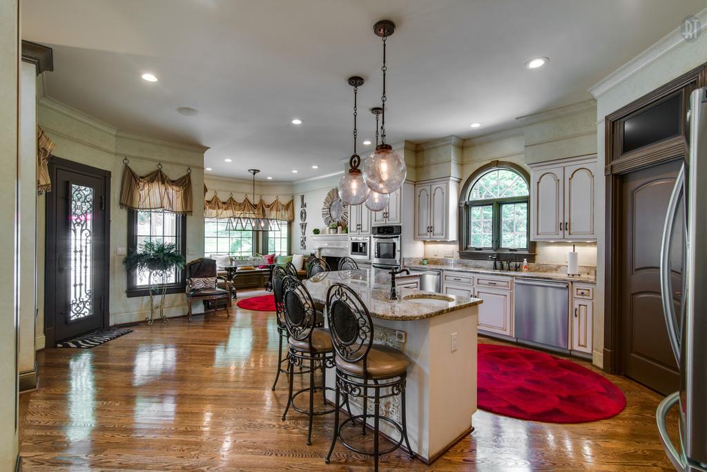 For Sale: 2040 Lynnwood Dr Franklin, TN 37069