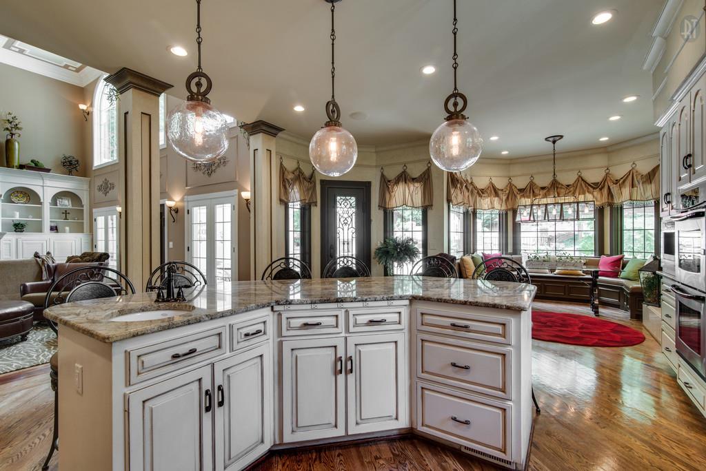 For Sale: 2040 Lynnwood Dr Franklin, TN 37069
