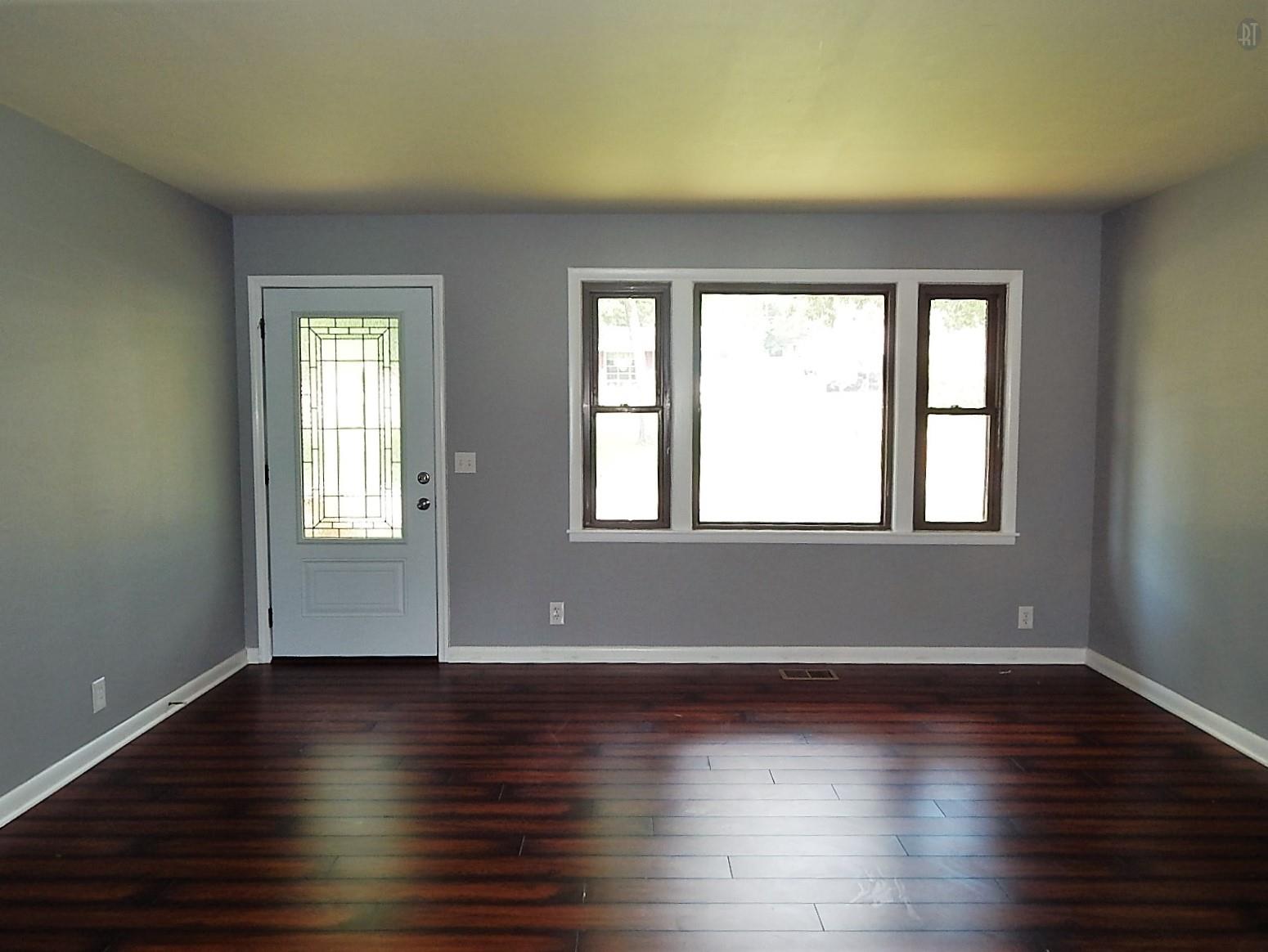 For Sale: 132 Chippendale Dr Hendersonville, TN 37075