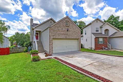 5613 Royal Ct