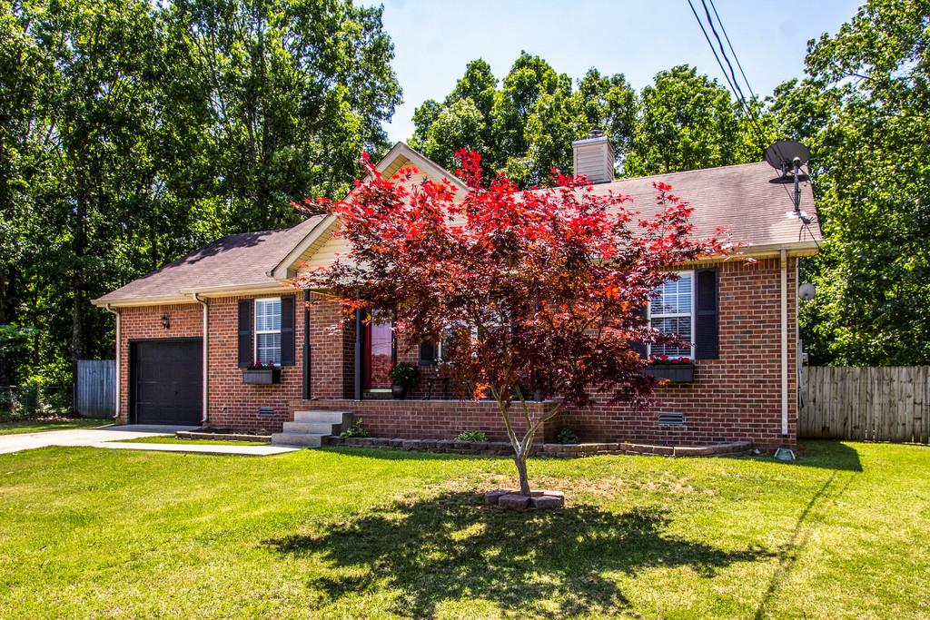 1206 Welsh Dr, La Vergne TN 37086