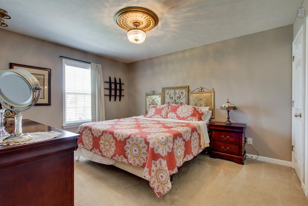 1206 Welsh Dr, La Vergne TN 37086