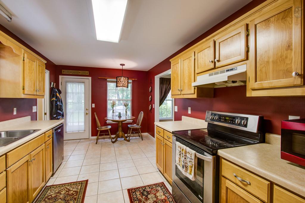For Sale: 5558 Vanderbilt Rd Old Hickory, TN 37138