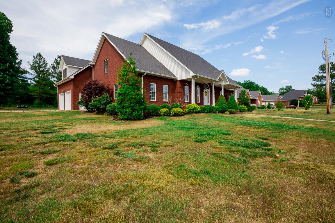 For Sale: 106 Finch Ln Shelbyville, TN 37160