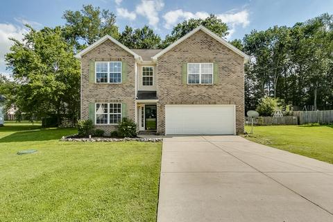 999 Everett Dr