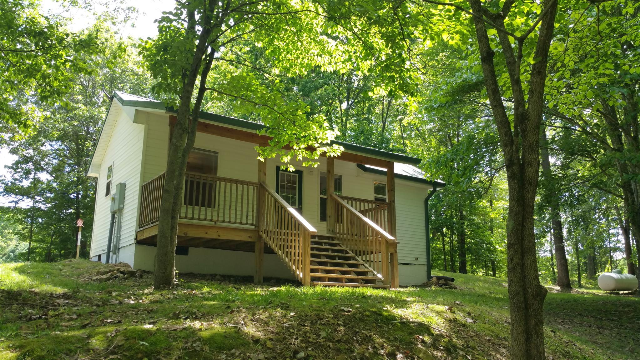 For Sale: 1991 Fairfield Rd #APT 1991b Westmoreland, TN 37186