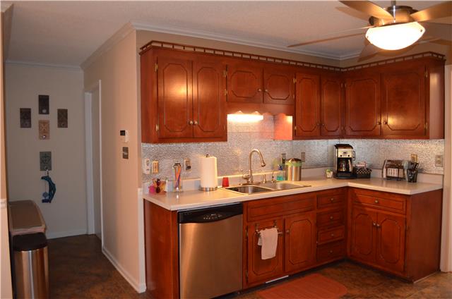 4026 Sawmill Rd, Woodlawn TN 37191