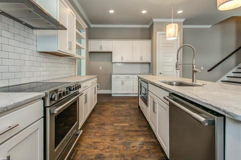 204 Acklen Park Dr #103