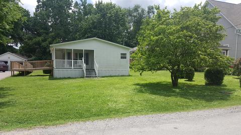 301 Linda Ln
